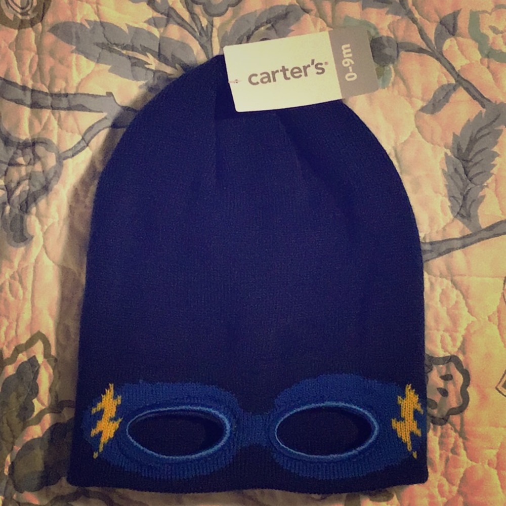 BRAND NEW carters 0-9m hat